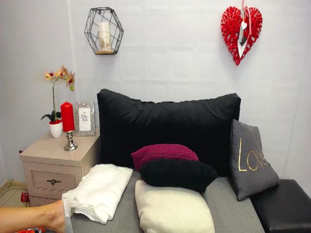 Live sex webcam photo for LaylaFantasy #261480203