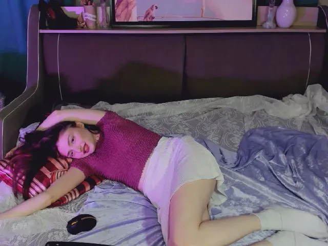 Live sex webcam photo for MadFrau #255730849