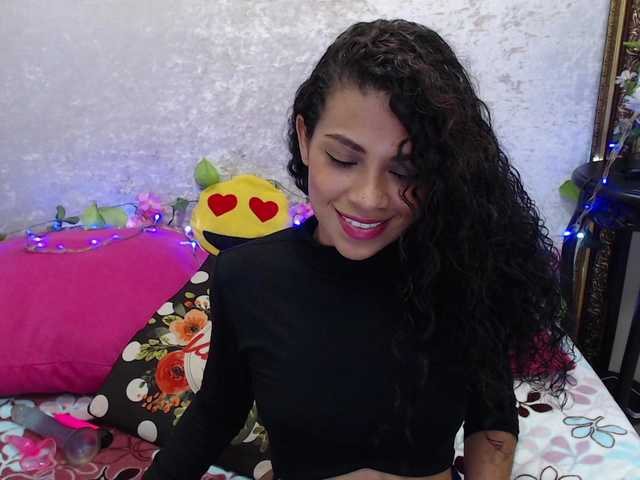 Live sex webcam photo for JazminThomas #241296886