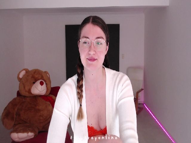 Live sex webcam photo for FreyFrey_ #262586010