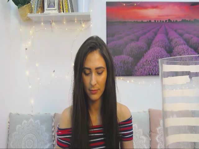 Live sex webcam photo for MaraW #253823926