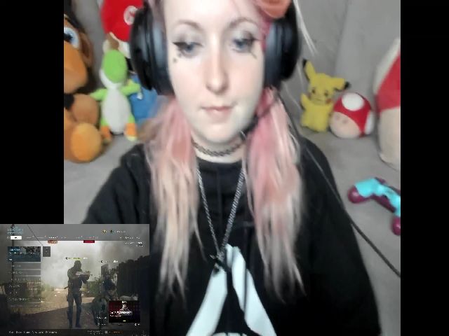 Live sex webcam photo for PrincessBluu #253947482