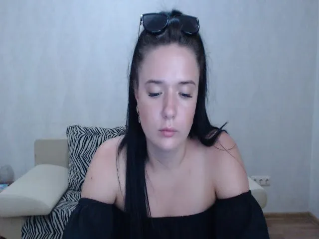 Live sex webcam photo for Malefisenta_ #254165958