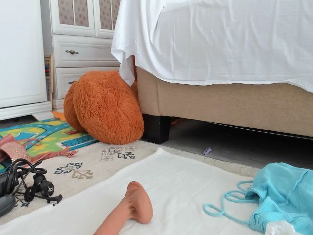 Live sex webcam photo for SweetAngell18 #259918840