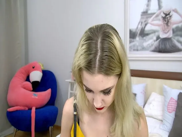 Live sex webcam photo for SusieTurner #252632373