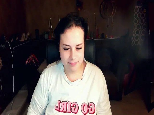 Live sex webcam photo for SerahMirabeli #257906696