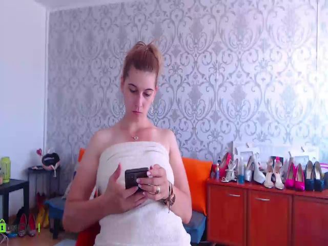 Live sex webcam photo for Bella_antonia #254747665