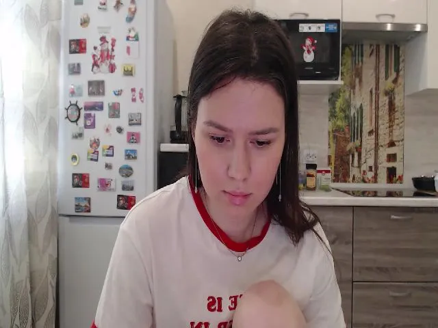Live sex webcam photo for WonderXGirlXX #263610226