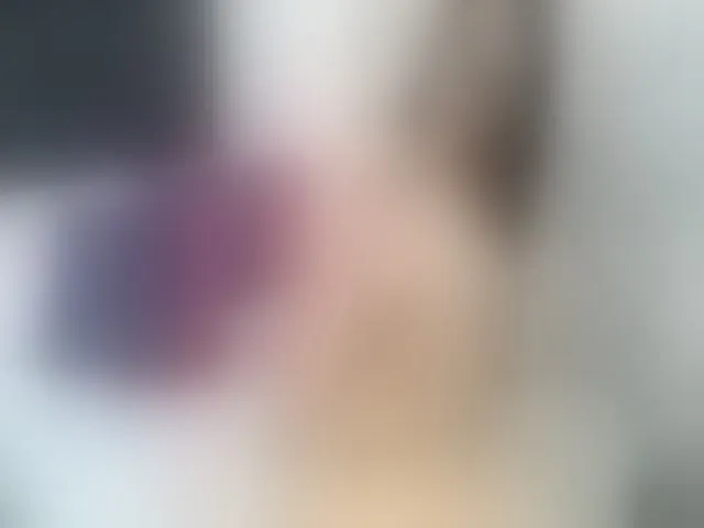 Live sex webcam photo for StormiSquirt #263942220