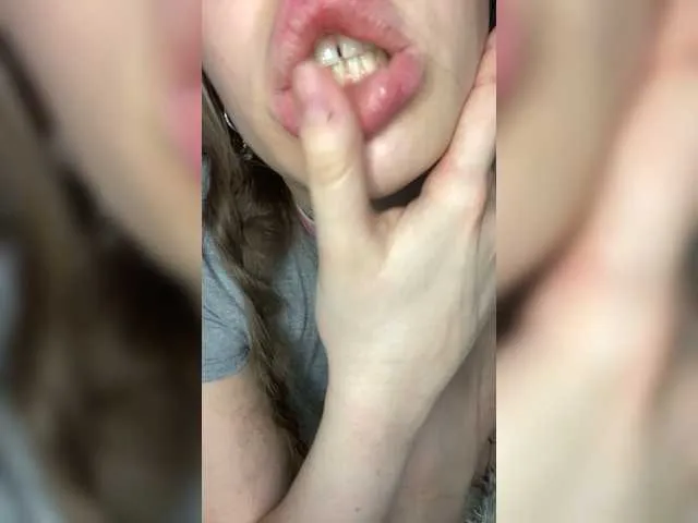 Live sex webcam photo for L0lly-D0lly #244394666