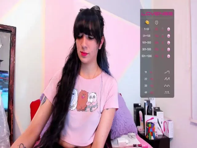 Live sex webcam photo for Violetatoo #255973459