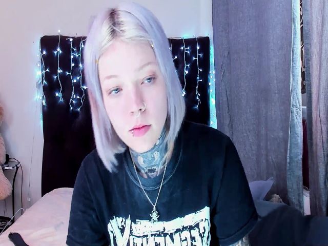 Live sex webcam photo for LiluKayden #252808802