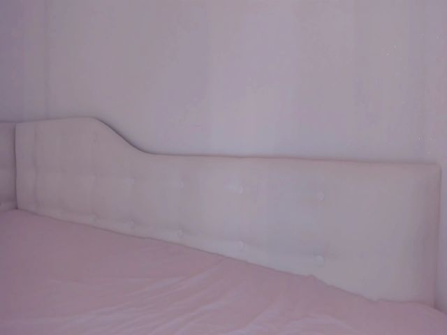 Live sex webcam photo for Karah_Mel #263323132