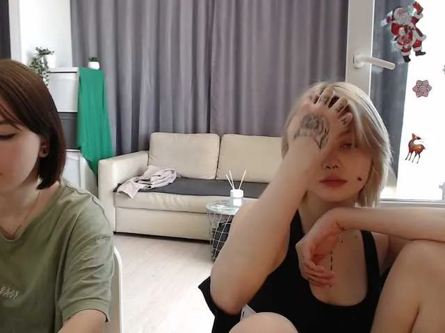 Live sex webcam photo for BugaGirls #248214755