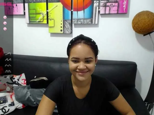 Live sex webcam photo for SOY-KIM #246971911