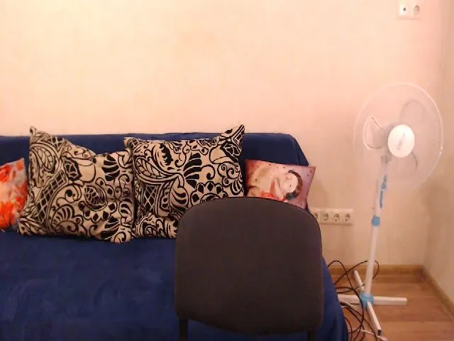 Live sex webcam photo for Limana_xo #252895936