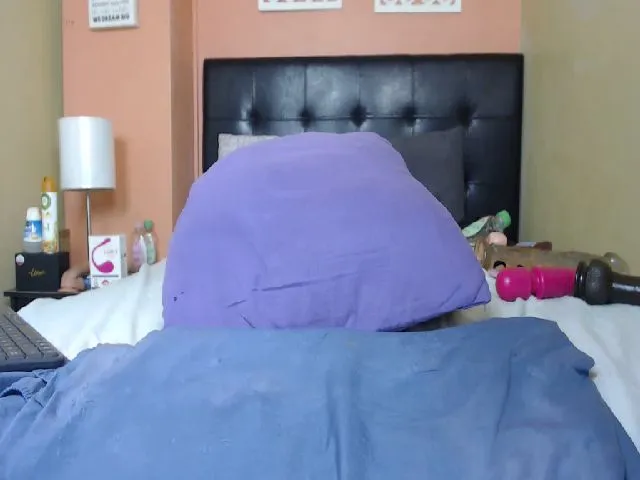 Live sex webcam photo for Alana_Best79 #263992110