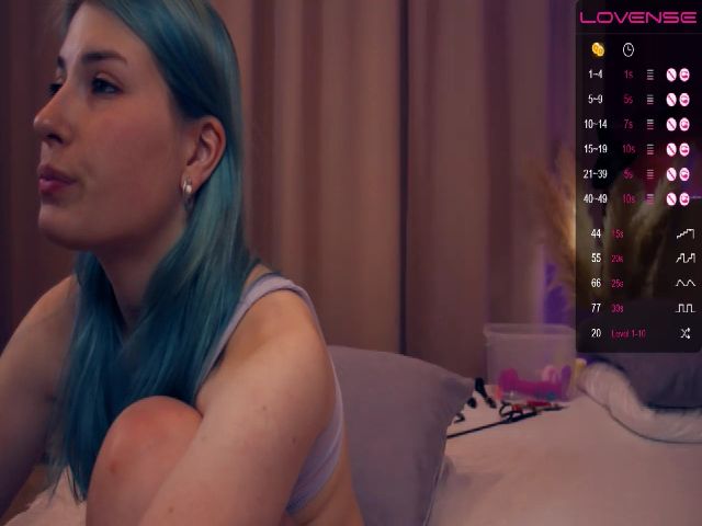 Live sex webcam photo for Purple_Foxy #252696750