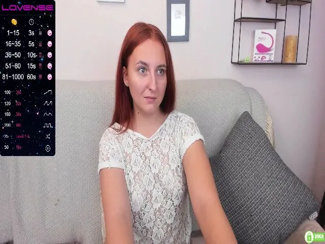 Live sex webcam photo for FoxyDarkX #262653887