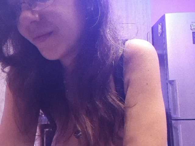 Live sex webcam photo for sexybadbitch #241266297