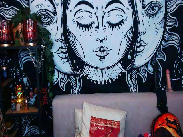 Live sex webcam photo for GodessFreya #255250819