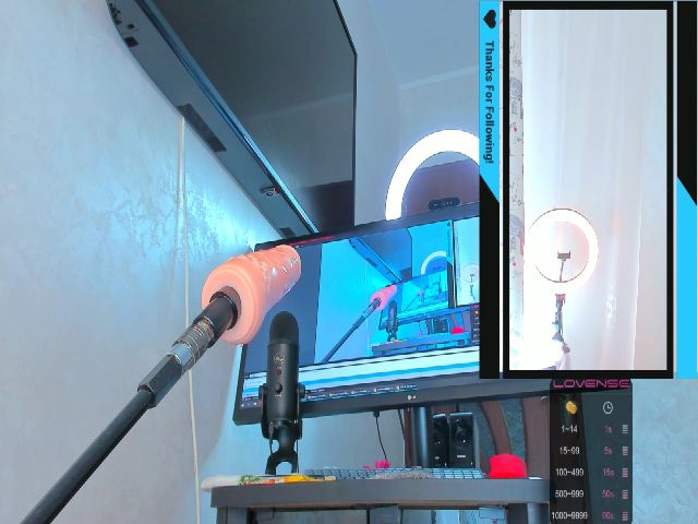 Live sex webcam photo for Im_Your_Love #255893066