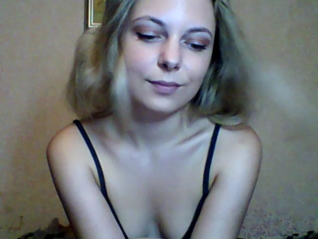 Live sex webcam photo for BreeAngel #261308329