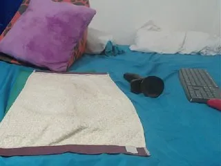 Live sex webcam photo for lilyhung50 #240516308