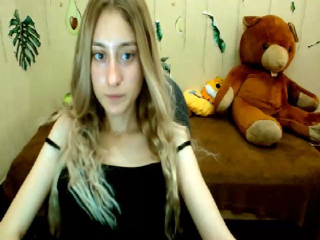 Live sex webcam photo for LinaRum__ #262990707