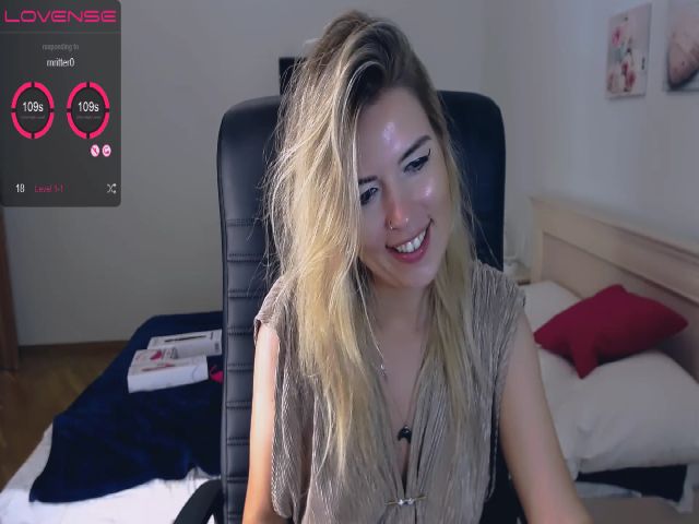 Live sex webcam photo for Alana_Kelly #254301505