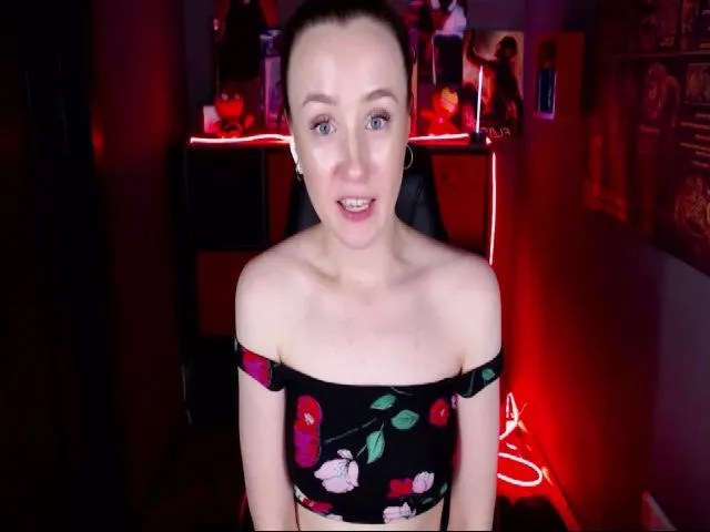 Live sex webcam photo for KateGreen #264203716