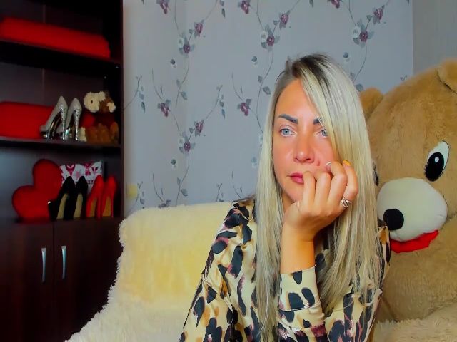 Live sex webcam photo for Alisa_Sims #264105097