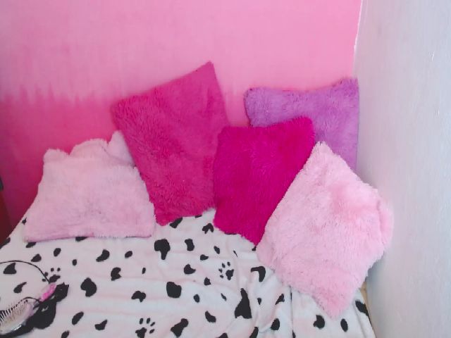 Live sex webcam photo for Juliia_sweet #252633043