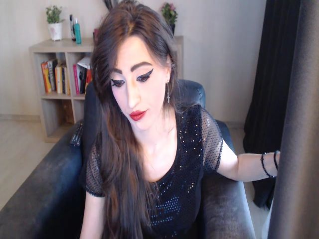 Live sex webcam photo for HotRebbecca #252368576