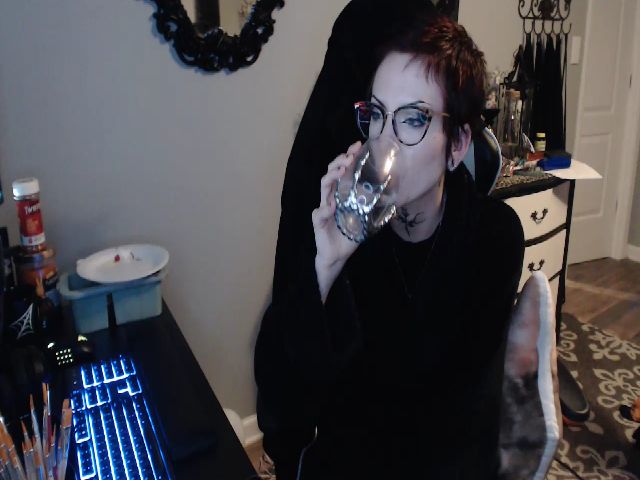 Live sex webcam photo for Painbaby #261836125