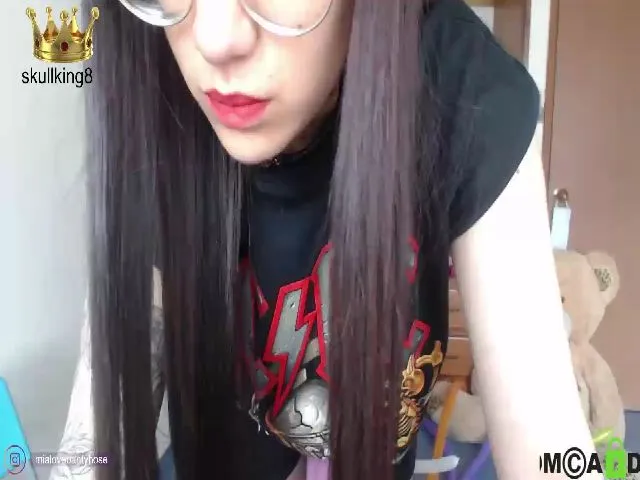 Live sex webcam photo for Miahot21 #263097241