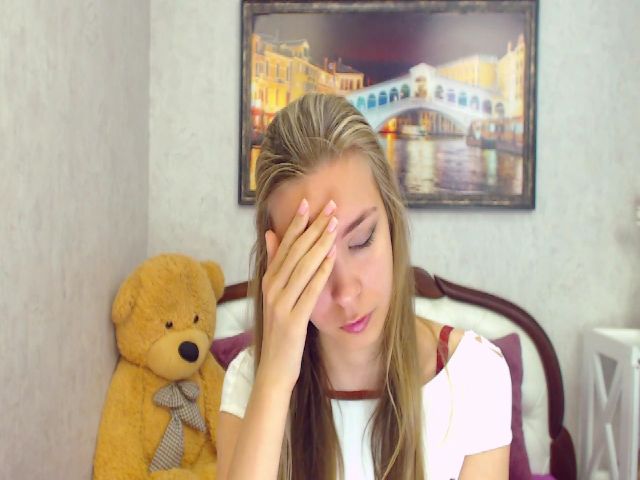 Live sex webcam photo for RossandaShy #256725677