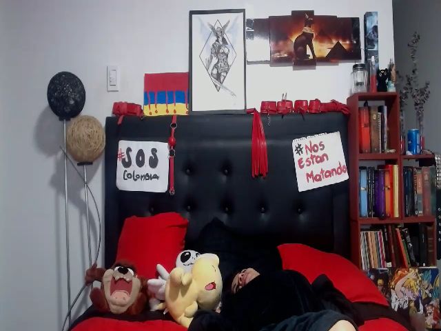 Live sex webcam photo for MilfKatty #253350675