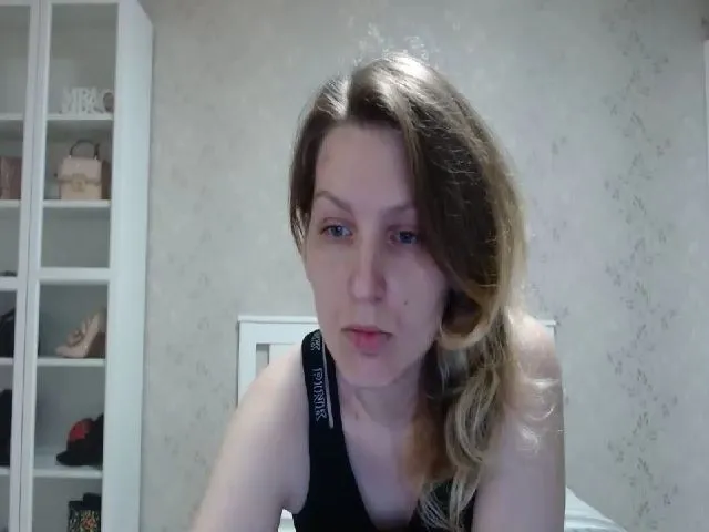 Live sex webcam photo for GlamyWife #261663314