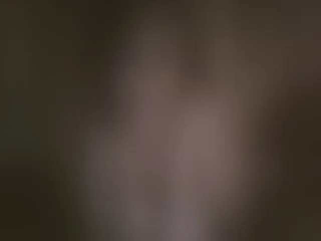 Live sex webcam photo for LailaRedd19 #255317061
