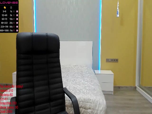 Live sex webcam photo for Laura_Blan #263667569