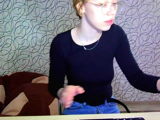 Live sex webcam photo for 669Aleksa669 #240921690