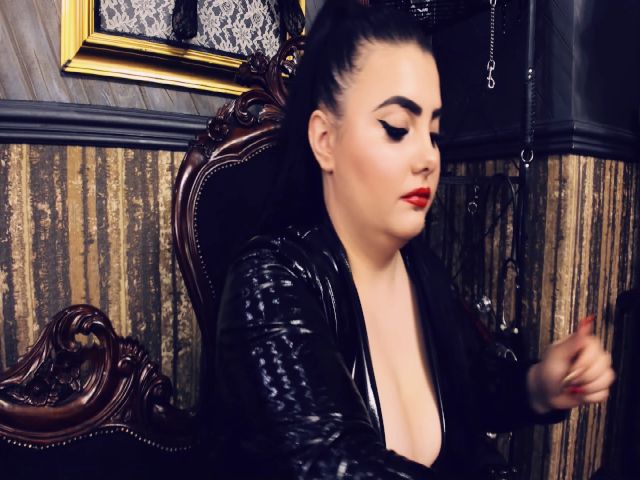 Live sex webcam photo for MelissaGlow #252490916