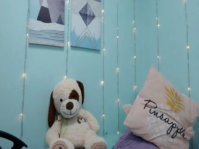 Live sex webcam photo for JENELOTIZZ #260881526