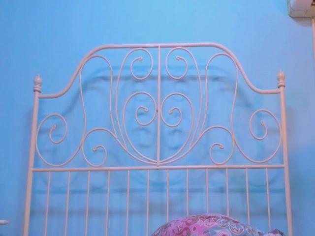 Live sex webcam photo for LindseyDoll #257120804