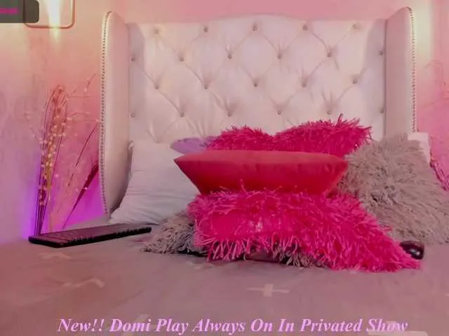 Live sex webcam photo for AnnyBee #256102891