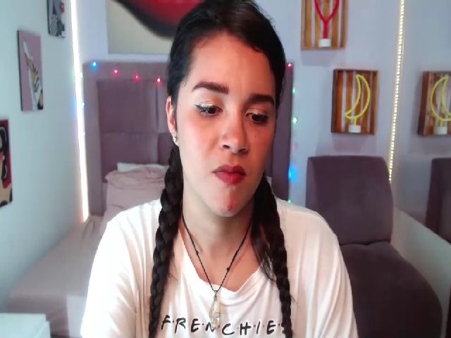 Live sex webcam photo for Graicy_Reyes #254369298