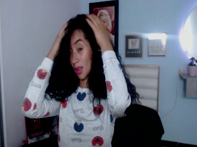 Live sex webcam photo for Jade_lee88 #254979892