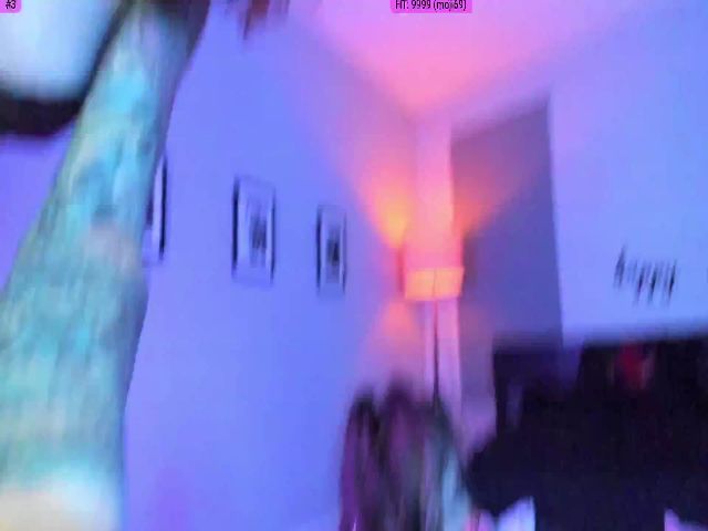 Live sex webcam photo for KasaraWood #257345299