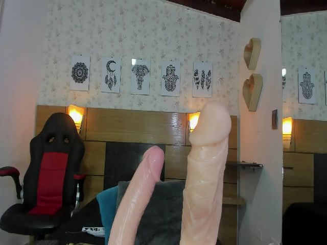 Live sex webcam photo for Mssburbuja #264113236